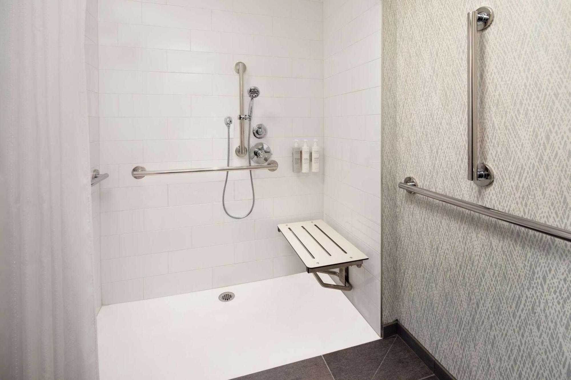 Home2 Suites By Hilton New York Times Square エクステリア 写真