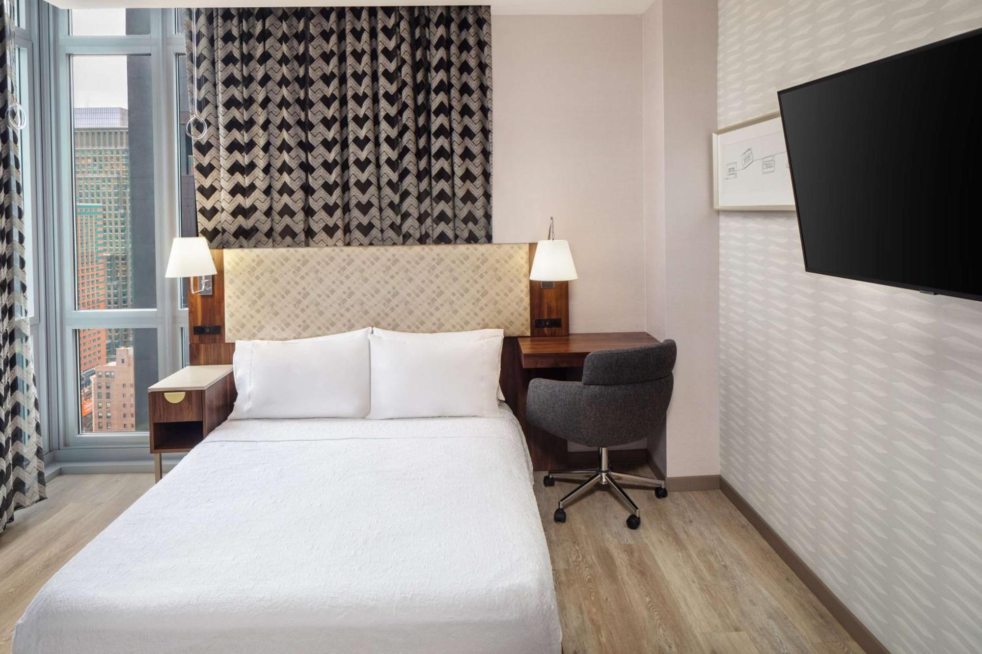 Home2 Suites By Hilton New York Times Square エクステリア 写真